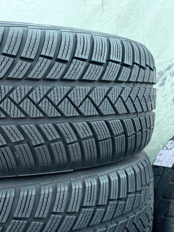 Vredestein Wintrac Pro 215/45 20