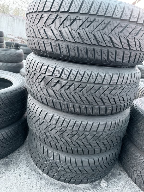 Vredestein Xtreme S 215/50 17