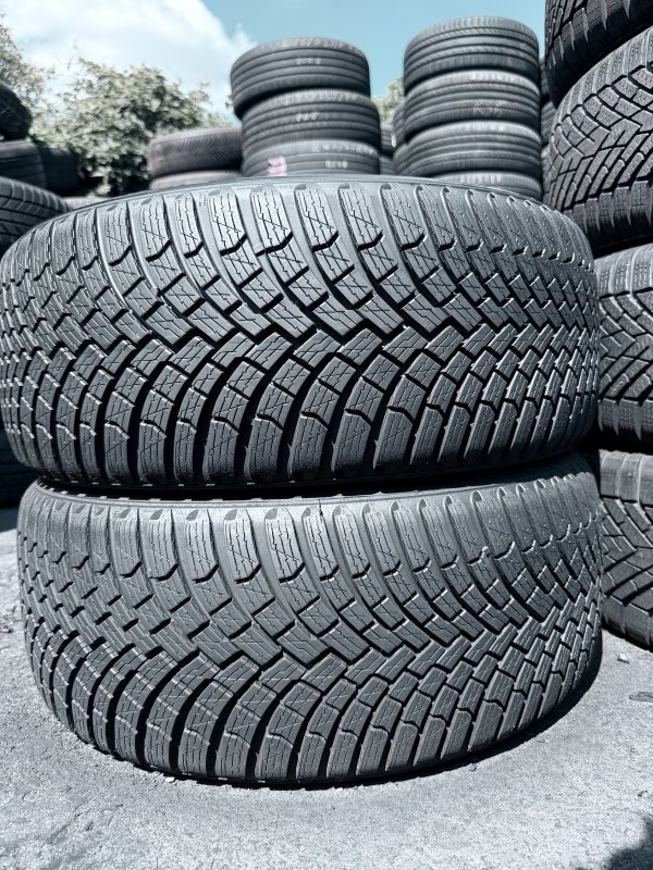 Pirelli Cinturato Winter 3 215/40 18