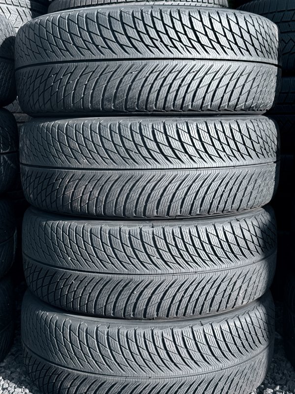 Michelin Alpin 5 Suv 235/50 19