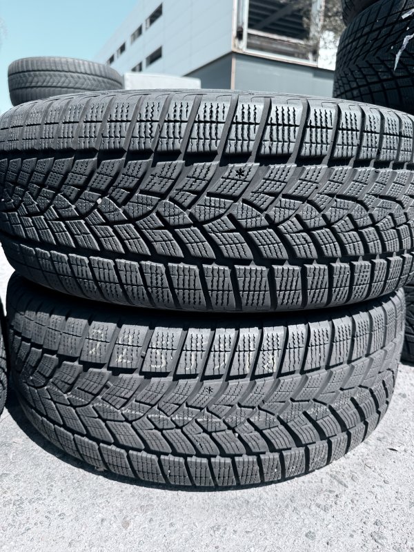 Goodyear Perfomance + 225/55 18