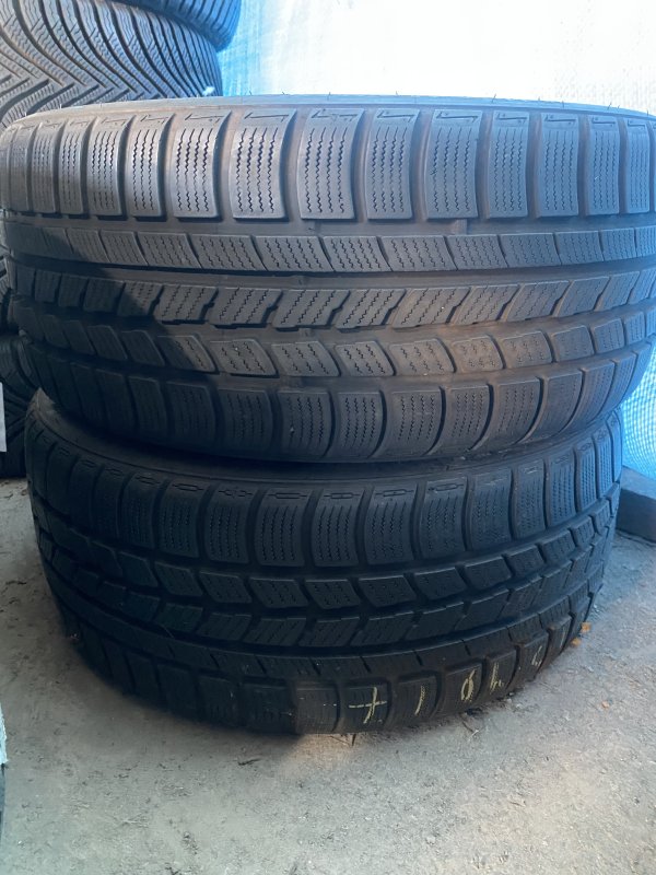 Nexen WinGuard Sport 215/40 17