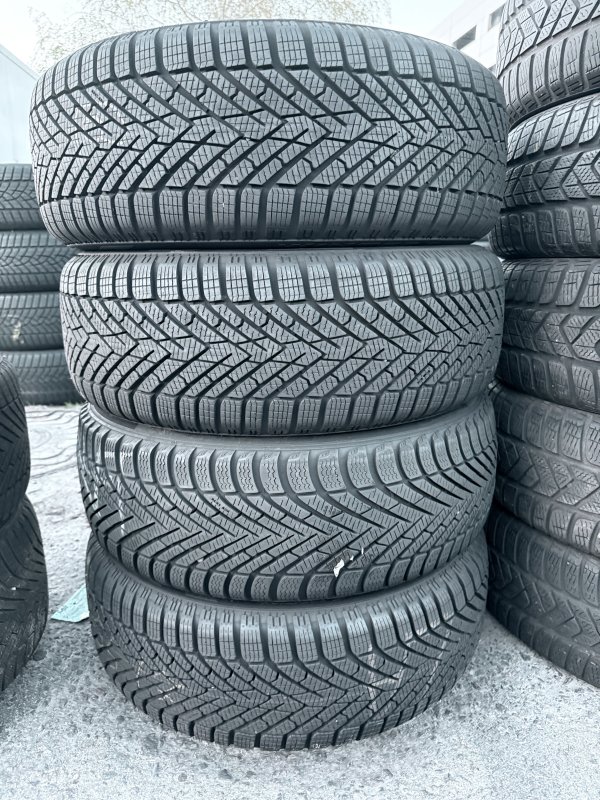 Pirelli Cinturato Winter 2 205/55 17