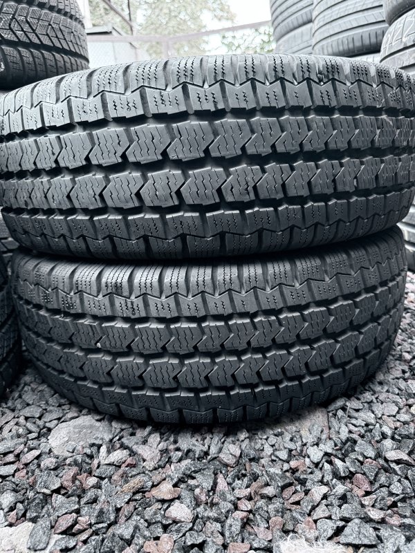 Continental Vanco FourSeason 2 215/65 16