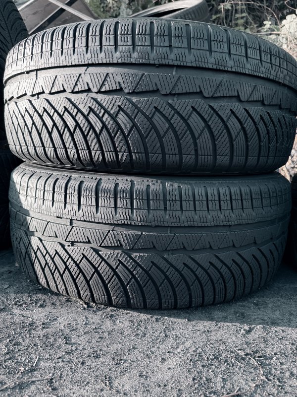 Michelin PA4 225/50 18