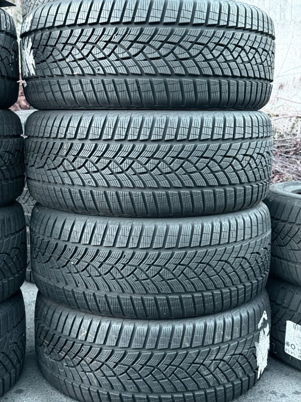 Goodyear Perfomance Gen 1 235/45 18