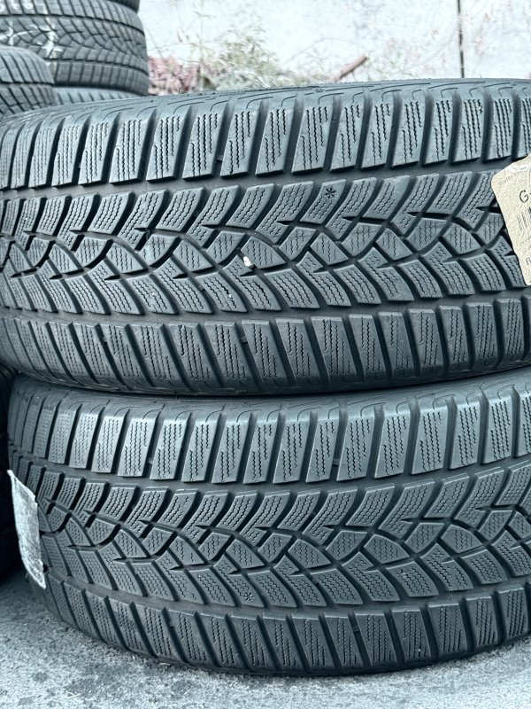 Goodyear Perfomance Gen 1 235/45 18