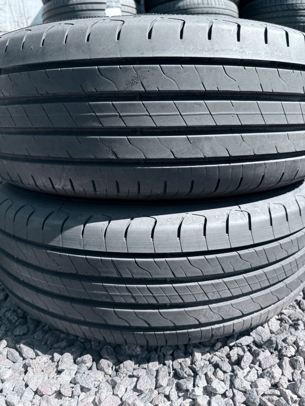 Goodyear Efficient Grip 2 205/60 16