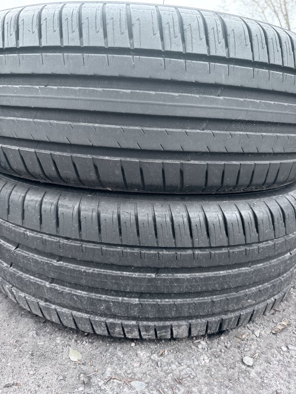 Michelin Pilot Sport 4 235/65 18