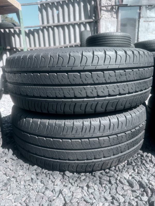 Goodyear Efficient Cargo 215/65 16