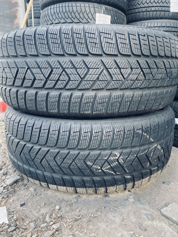Pirelli Scorpion Winter 235/55 18