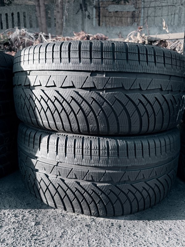 Michelin PA4 235/40 18