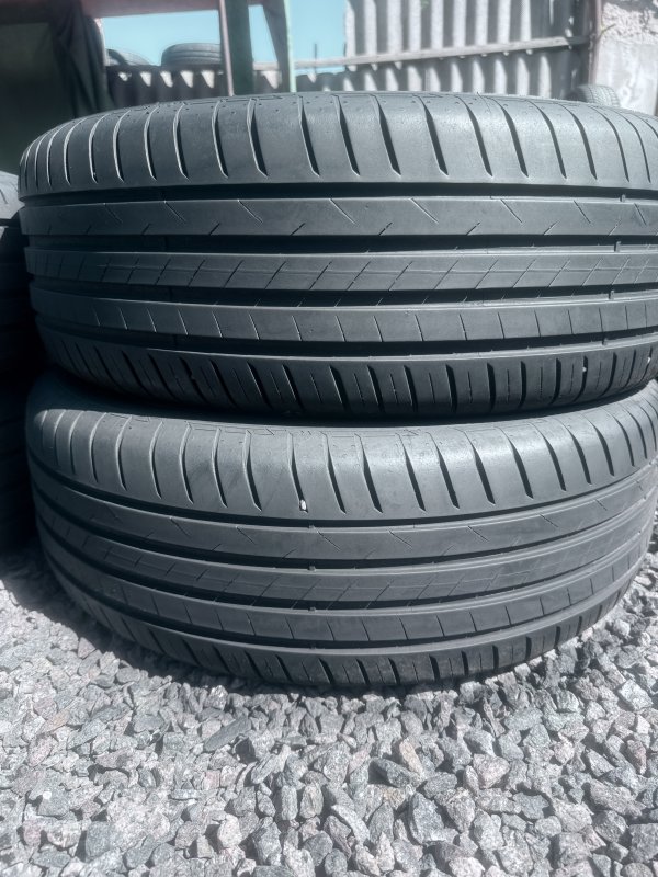 Vredestein Ultrac 215/60 17