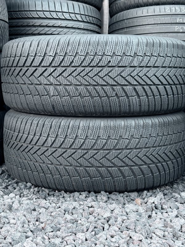 Bridgestone LM005 235/55 19