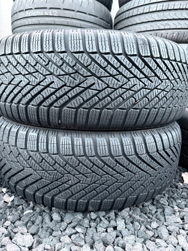 Pirelli Winter Cinturato 2 205/55 16