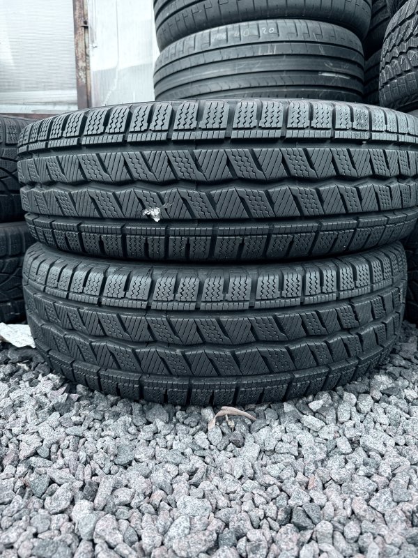 Hankook Icept LV 205/75 16