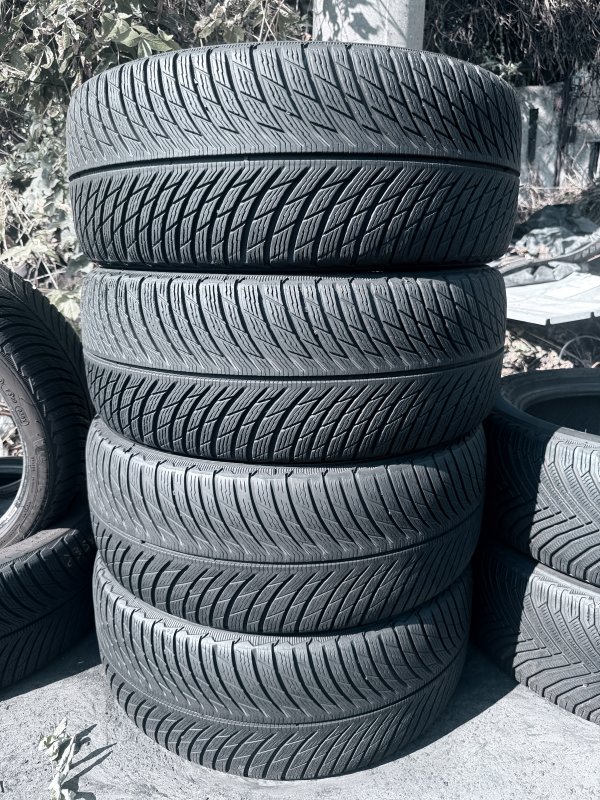 Michelin Pilot Alpin 5 255/45 18