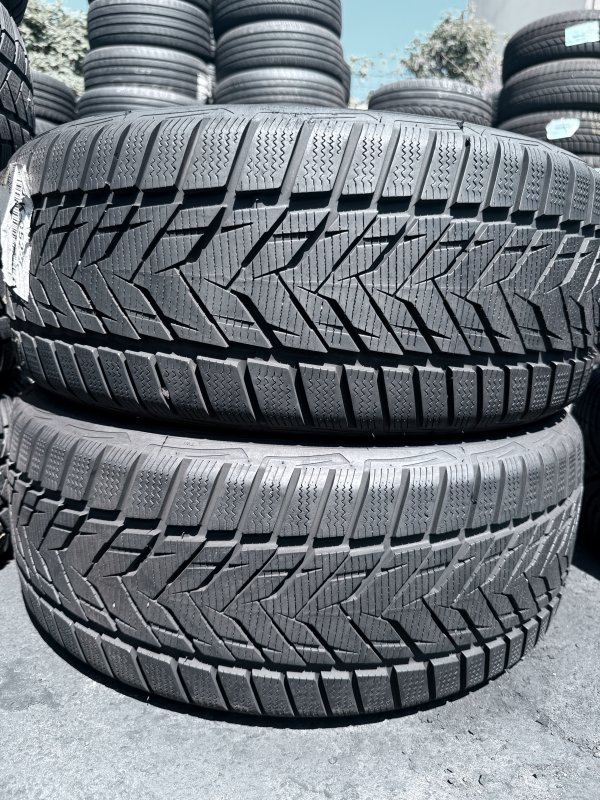 Vredestein Xtreme S 215/45 17