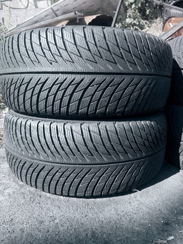 Michelin Pilot Alpin 5 225/45 18