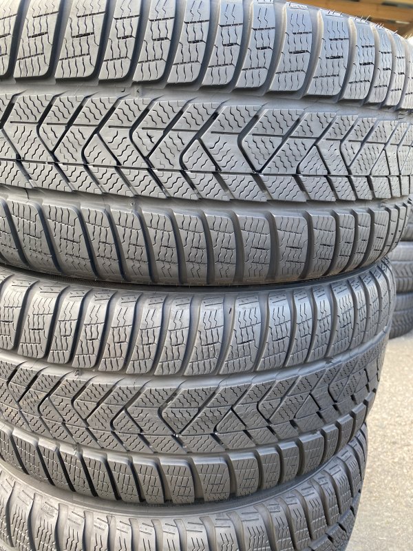 Pirelli Sottozero 3 RSC 255/35 19