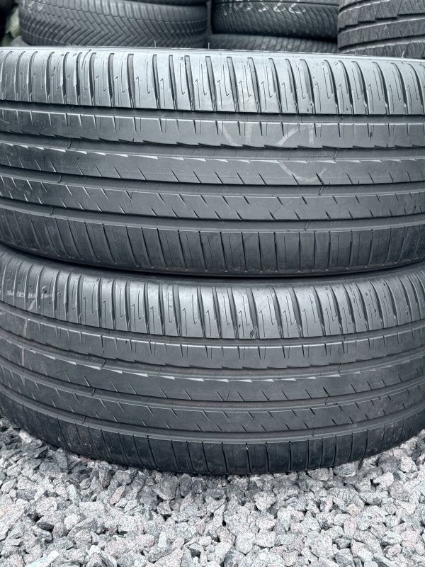 Michelin Pilot Sport EV 235/45 20