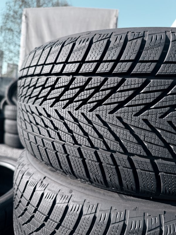 Goodyear Perfomance 3 255/45 19