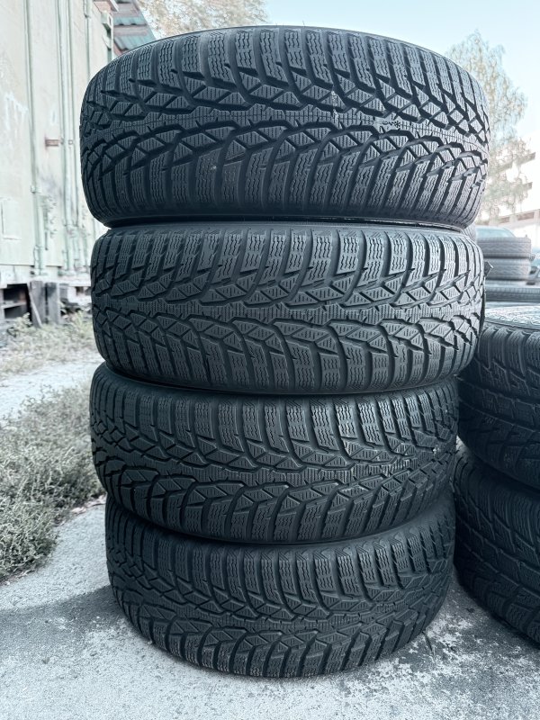 Nokian WRD4 205/55 16