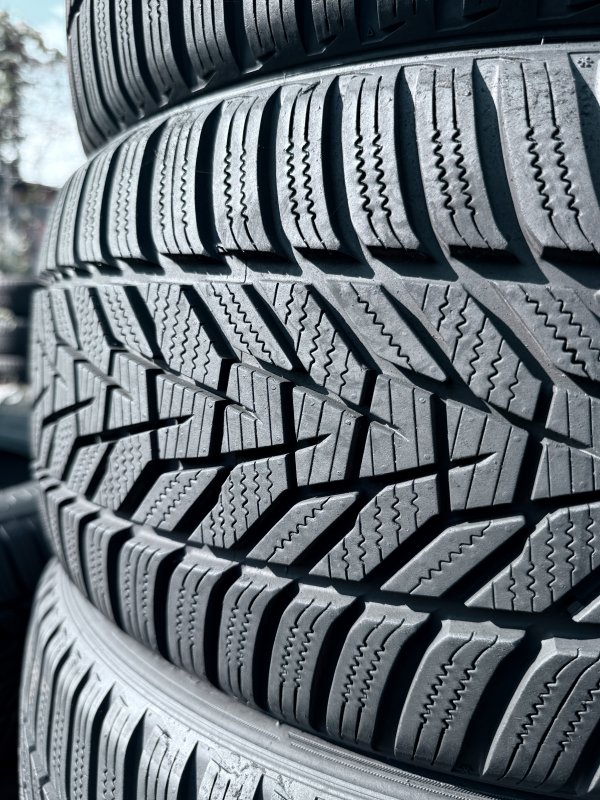 Hankook winter Icept Evo3 235/40 19