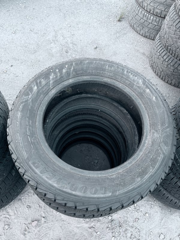 Goodyear UltraGrip Cargo 205/65 16