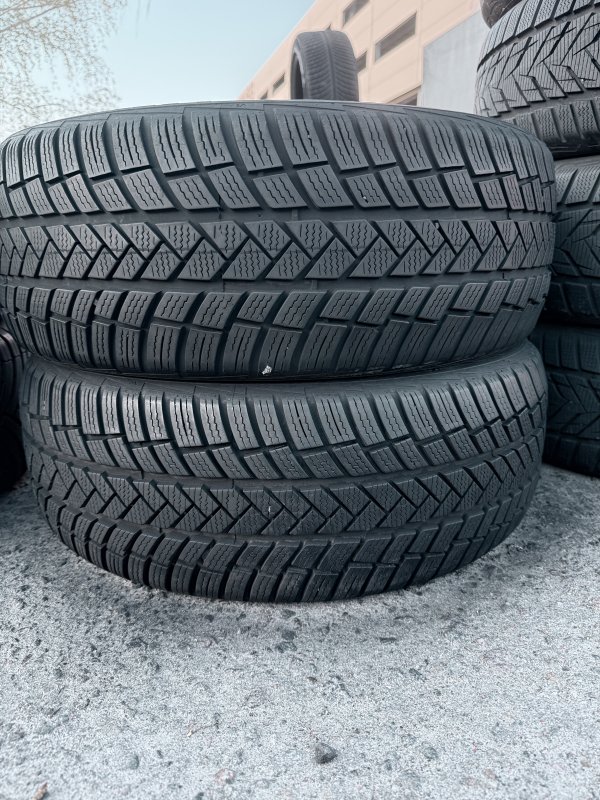 Vredestein Wintrac Pro 215/55 17
