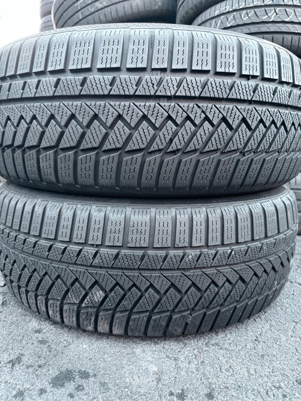 Continental TS850P 215/55 18