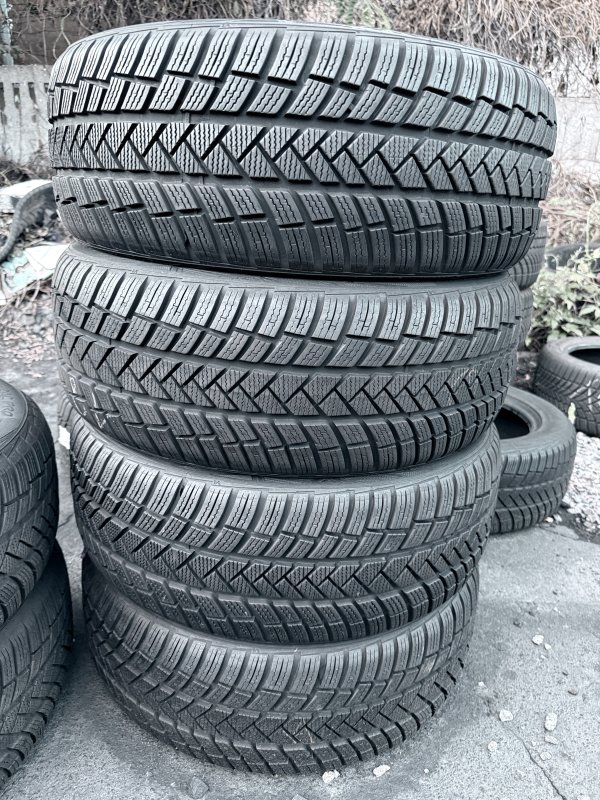 Vredestein WintracPro 215/50 18