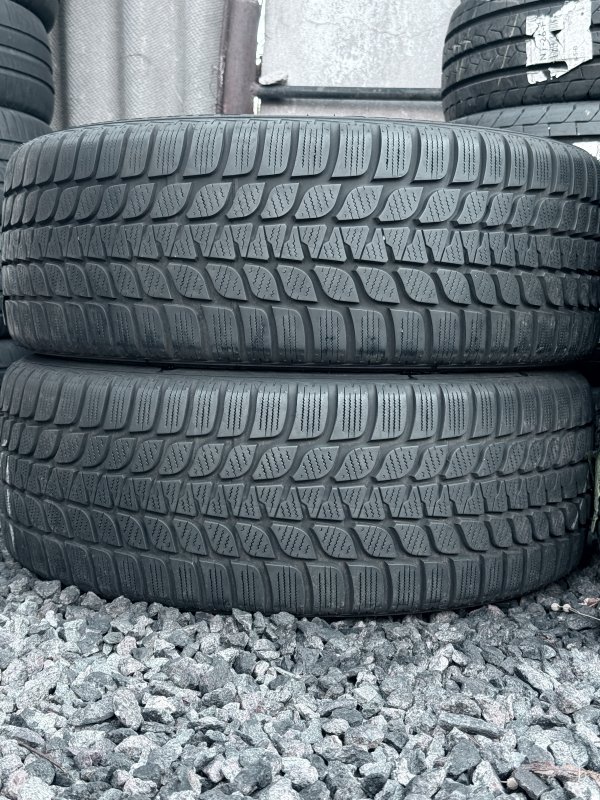 Bridgestone Blizzak LM25 225/45 19