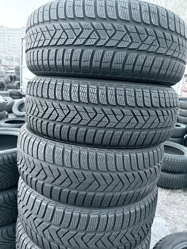 Pirelli Sottozero 3 205/55 17