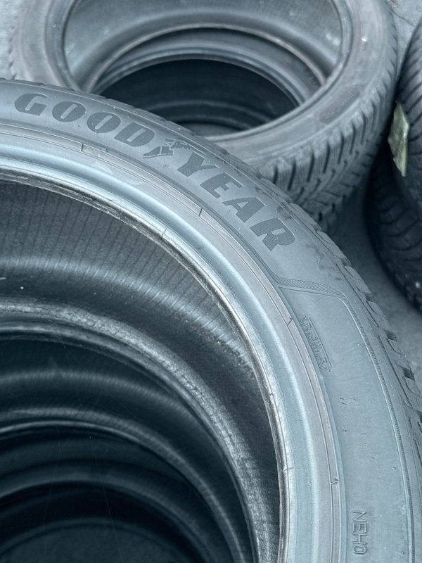 Goodyear Perfomance + 235/45 18
