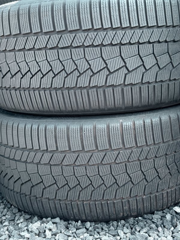 Continental TS860S 305/35 21
