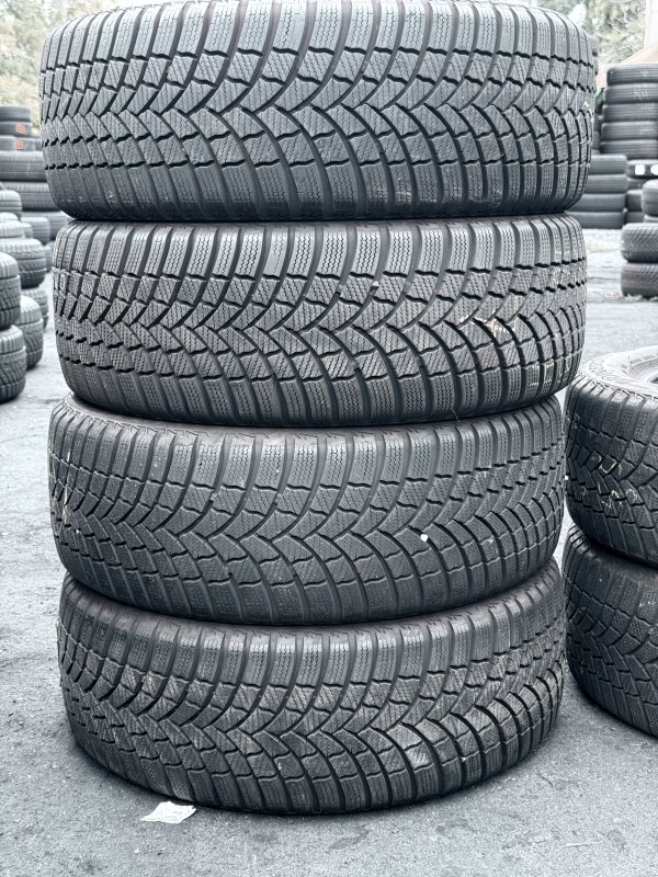 Bridgestone Blizzak LM001 Evo 205/55 16