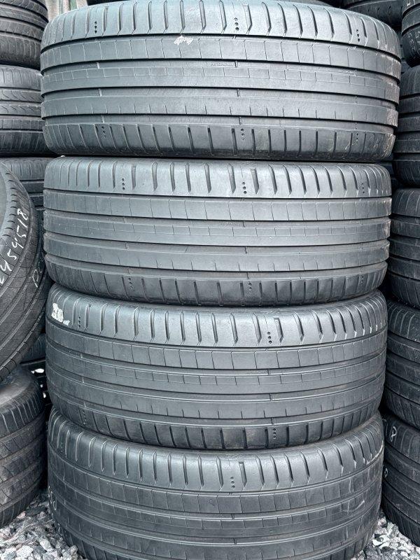 Michelin Pilot Sport 5 235/45 18