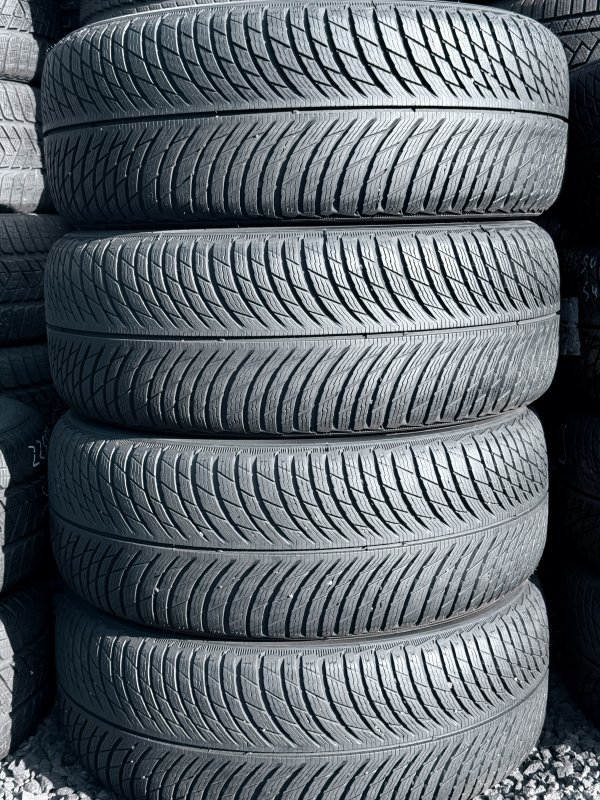 Michelin Pilot Alpin 5 235/50 19