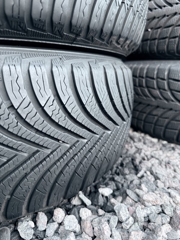 Michelin Alpin 5 205/55 16