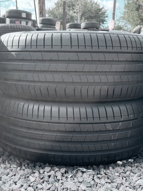 Pirelli Pzero PZ4 235/50 19