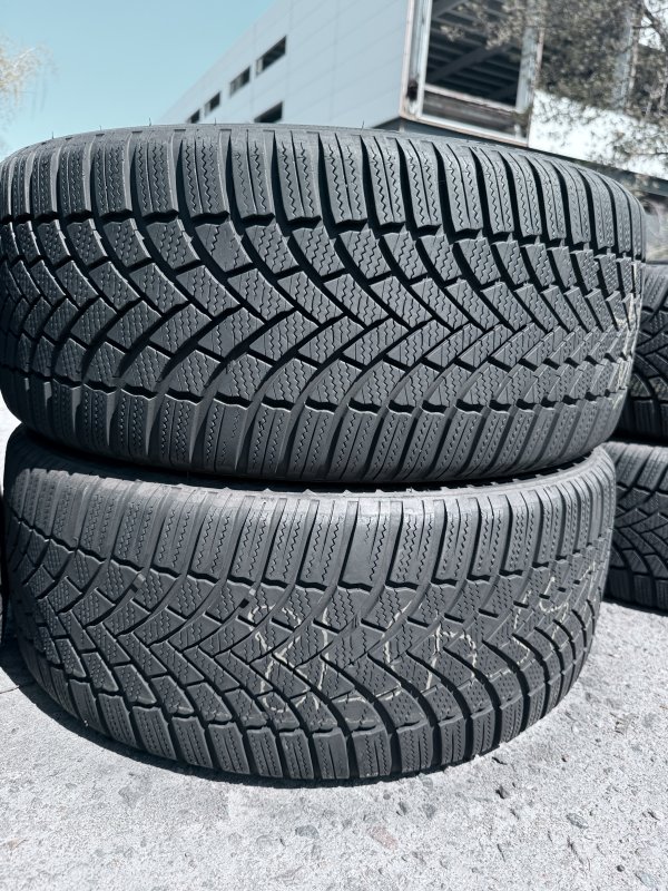 Bridgestone LM005 235/45 18