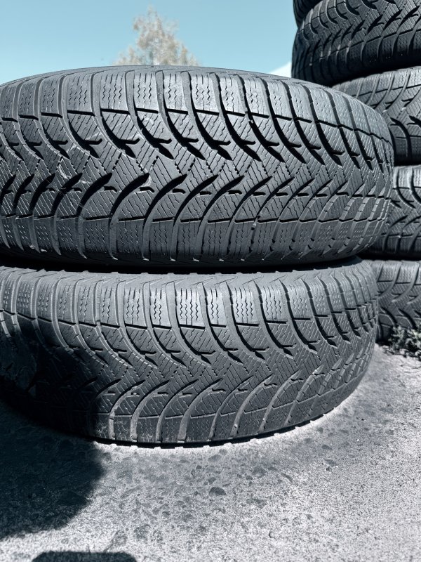 Michelin Alpin A4 205/60 15