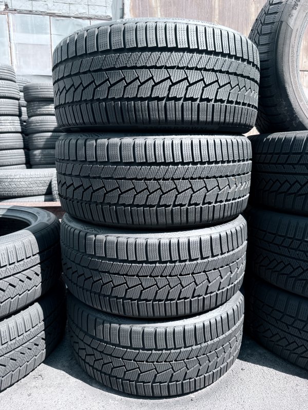 Continental TS860S 235/35 20