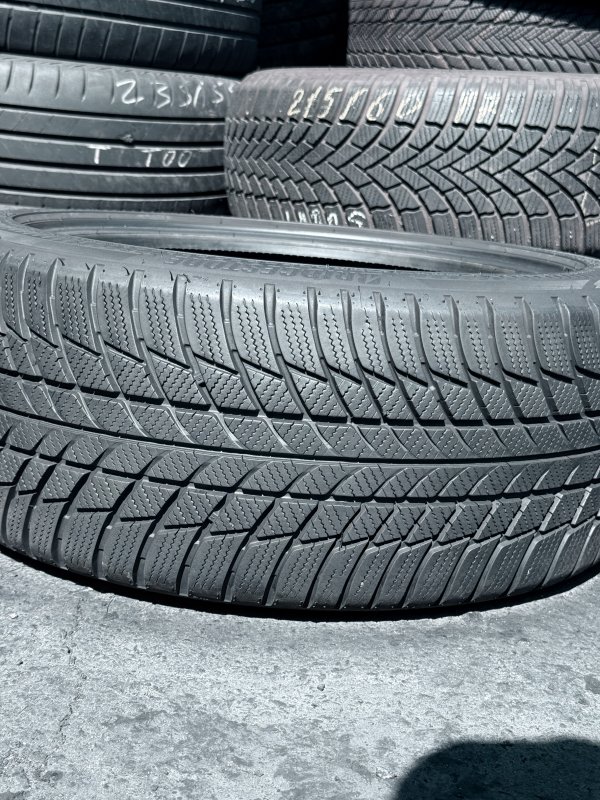 Bridgestone DriveGuard 225/45 17