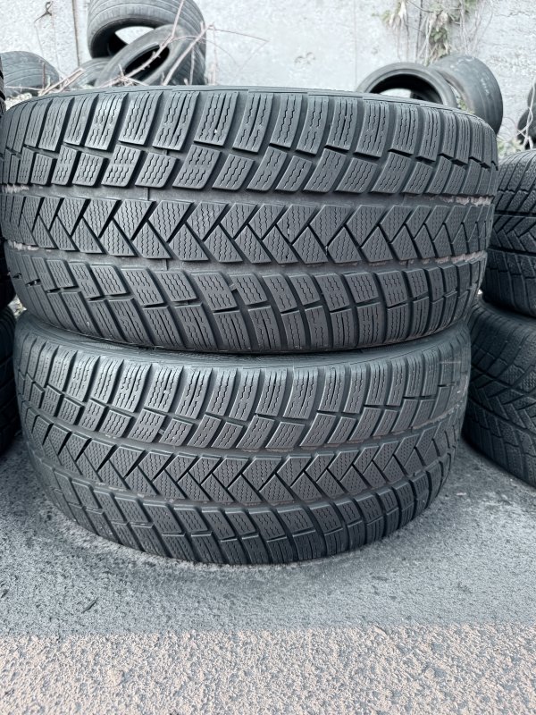 Vredestein Wintrac Pro 245/40 20