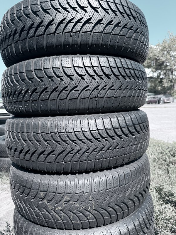 Michelin Alpin A4 185/60 15