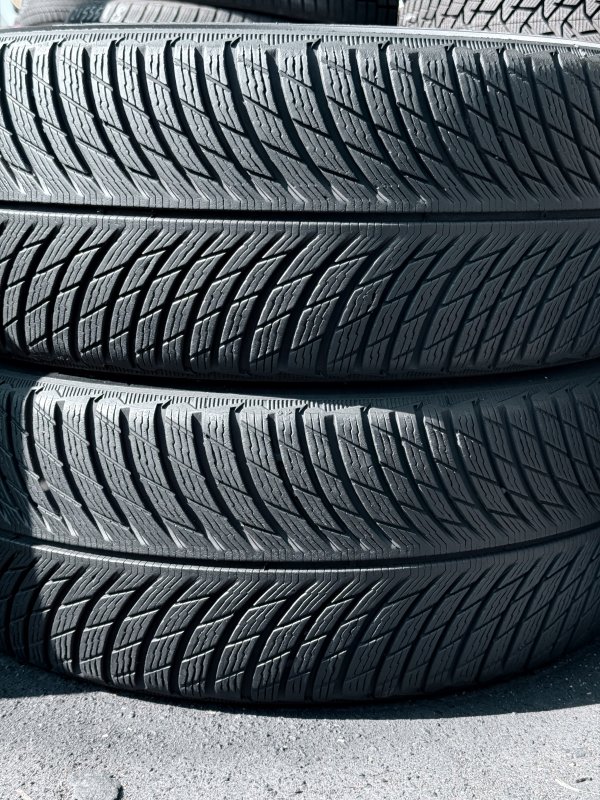 Michelin Pilot Alpin 5 Suv 245/45 20