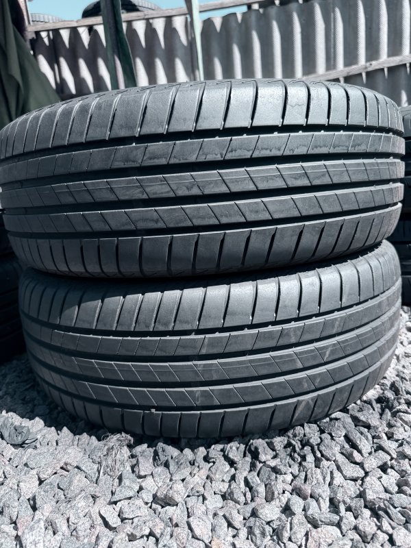 Bridgestone T005 205/60 16