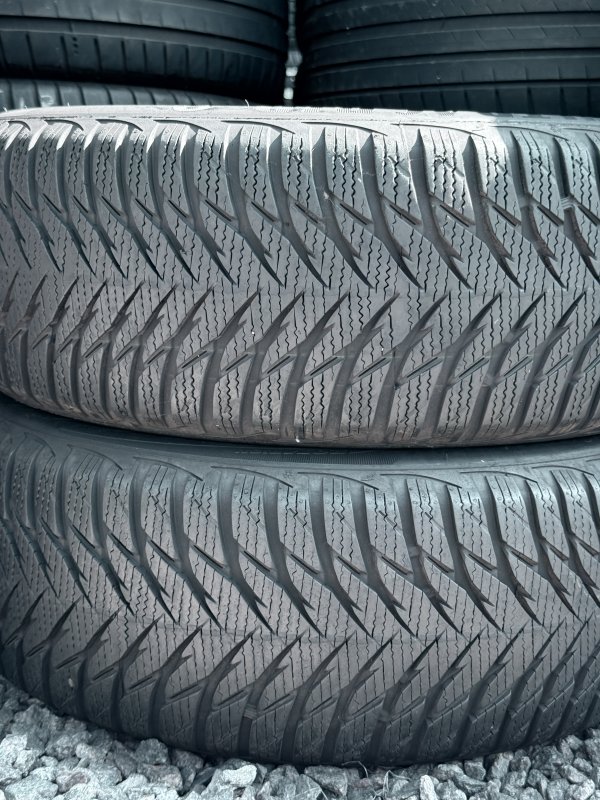 Goodyear UltraGrip Perfomance 8 195/55 16